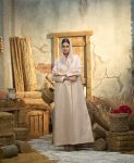 MIDDLE-ABAYA3895